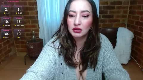 Raquel online show from May 17, 10:44 am