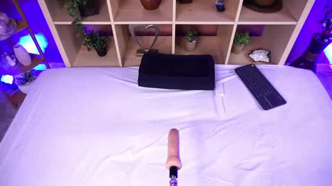 Raquel online show from May 11, 4:40 am