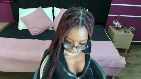 Raquel online show from December 19, 7:18 pm