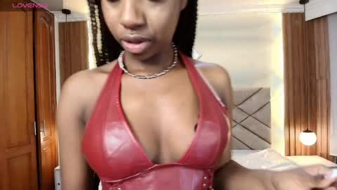 Snapshot of raqueljones_ chatting on March 29, 11:54 am Raquel online show from March 29, 11:54 am