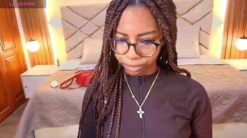 Snapshot of raqueljones_ chatting on April 25, 11:57 am Raquel online show from April 25, 11:57 am