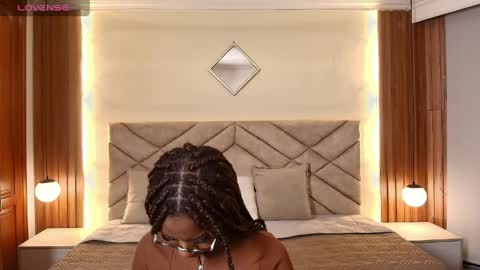 Snapshot of raqueljones_ chatting on May 2, 11:59 am Raquel online show from May 2, 11:59 am