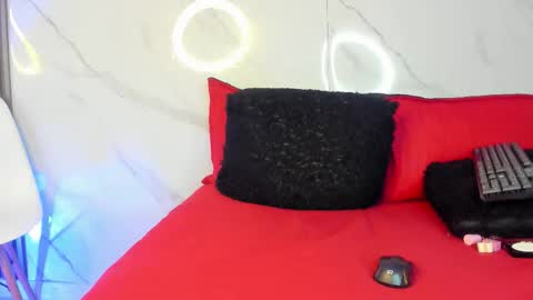 Snapshot of rashoomqueen chatting on March 16, 5:44 am rashoomqueen online show from March 16, 5:44 am