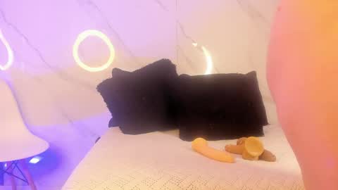 Snapshot of rashoomqueen chatting on March 31, 2:57 am rashoomqueen online show from March 31, 2:57 am