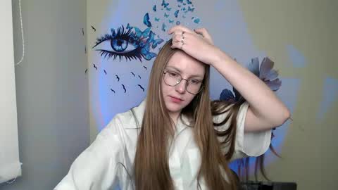 raspberry0101 online show from December 7, 5:04 am