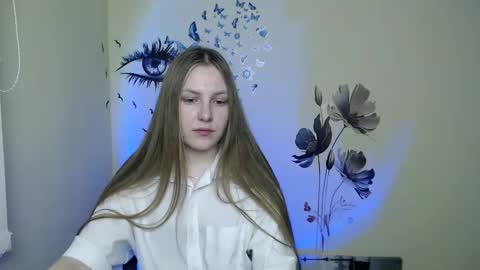 raspberry0101 online show from December 7, 11:40 am