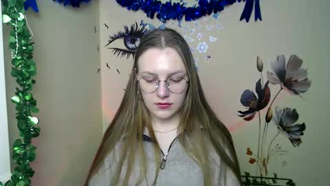 raspberry0101 online show from February 16, 3:16 pm