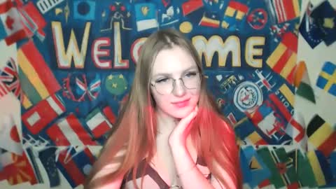 raspberry0101 online show from September 18, 4:53 pm