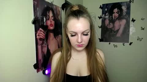 raspberry0101 online show from September 19, 12:28 pm