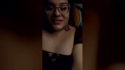 Snapshot of rattlesnakebitch chatting on December 22, 11:51 am Rattlesnake Bitch 666 online show from December 22, 11:51 am