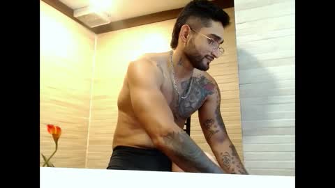 Snapshot of rauldickins chatting on May 19, 2:56 pm rauldickins online show from May 19, 2:56 pm