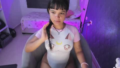 Snapshot of ravanne1 chatting on March 17, 1:03 pm Rave online show from March 17, 1:03 pm