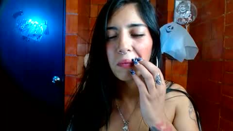 Snapshot of raven__purple chatting on November 7, 12:54 am raven__purple online show from November 7, 12:54 am