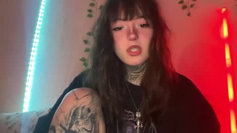 raven_armor online show from June 28, 4:24 pm