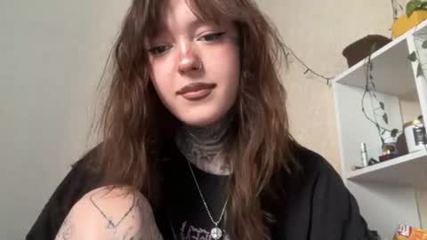 raven_armor online show from August 2, 1:20 pm