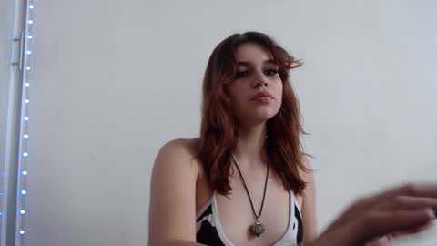 Snapshot of raven_baddie chatting on September 28, 3:28 pm Raven online show from September 28, 3:28 pm