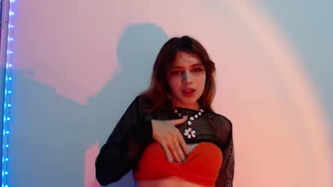 Snapshot of raven_baddie chatting on November 2, 1:57 pm Raven online show from November 2, 1:57 pm