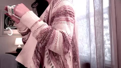 Snapshot of raven_feathers chatting on January 11, 2:25 pm  Roxanneredlight59 online show from January 11, 2:25 pm