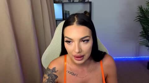 raven_inkk online show from November 22, 11:31 am