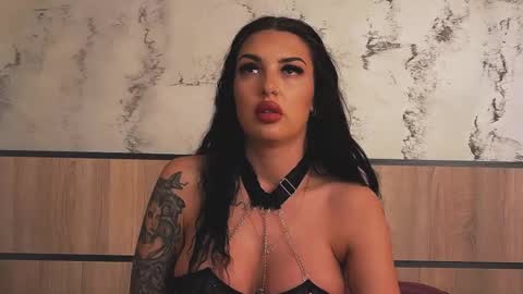 Snapshot of raven_inkk chatting on March 30, 9:43 am raven_inkk online show from March 30, 9:43 am