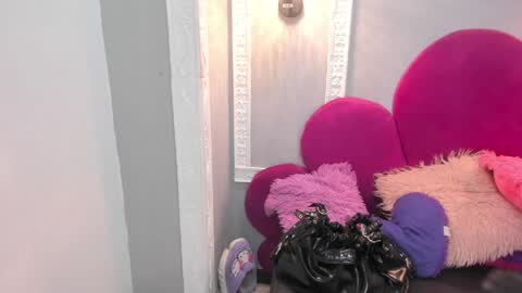 raven_loove online show from May 11, 6:49 pm