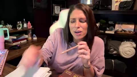 raven_ravish online show from March 10, 1:23 am