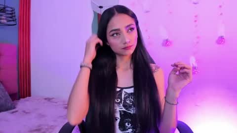 raven_smith_ online show from July 13, 4:04 am