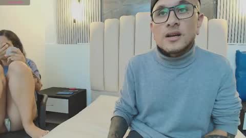 ravenandcody online show from September 20, 4:02 am