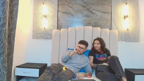 ravenandcody online show from October 1, 2:39 am