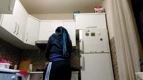 Snapshot of ravenbby chatting on March 9, 7:29 pm ravenbby online show from March 9, 7:29 pm