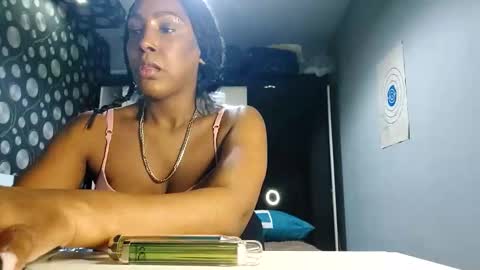 Snapshot of ravenbby chatting on March 19, 4:22 pm ravenbby online show from March 19, 4:22 pm