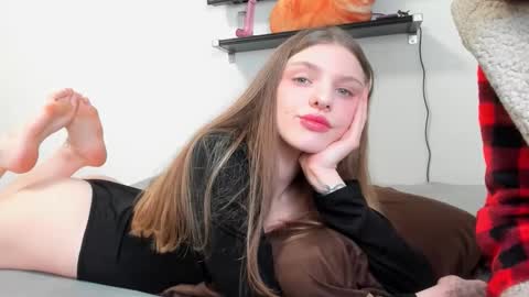 Raveneusbiter online show from February 15, 7:49 am