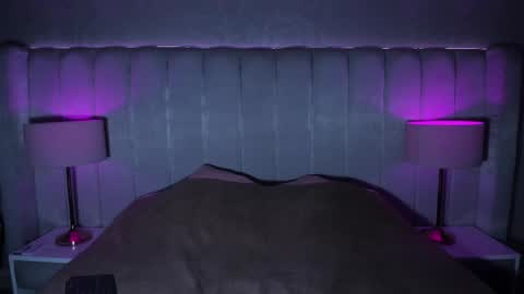 Snapshot of ravenfox_ chatting on April 11, 3:55 am Ravenfox online show from April 11, 3:55 am