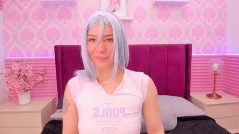 Snapshot of ravenfox_ chatting on May 22, 8:36 pm Ravenfox online show from May 22, 8:36 pm