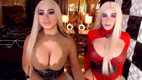 ravenmystiquex online show from April 6, 9:21 am