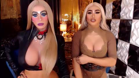 ravenmystiquex online show from May 16, 8:18 pm