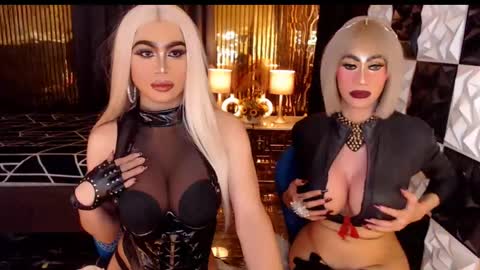 ravenmystiquex online show from May 23, 2:50 am