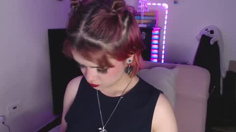Snapshot of raventh_ chatting on February 18, 11:41 pm raventh_ online show from February 18, 11:41 pm