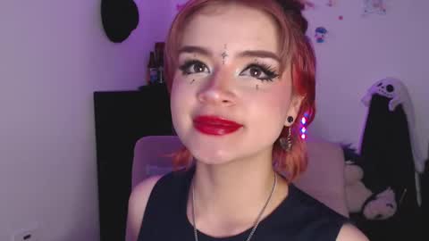 Snapshot of raventh_ chatting on February 19, 2:44 am raventh_ online show from February 19, 2:44 am