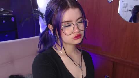 Snapshot of raventh_ chatting on September 15, 2:17 pm raventh_ online show from September 15, 2:17 pm