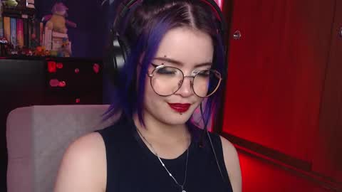 Snapshot of raventh_ chatting on September 26, 3:27 pm raventh_ online show from September 26, 3:27 pm