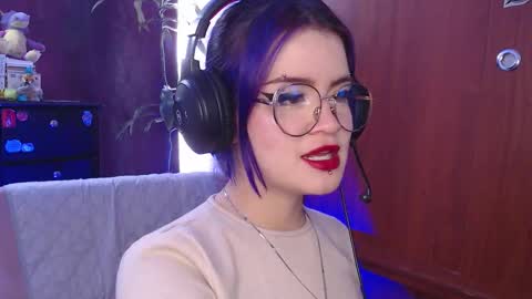 Snapshot of raventh_ chatting on September 28, 2:55 pm raventh_ online show from September 28, 2:55 pm
