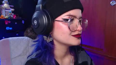 Snapshot of raventh_ chatting on October 4, 2:09 am raventh_ online show from October 4, 2:09 am