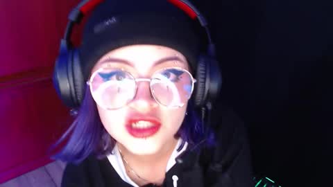 raventh_ online show from February 4, 3:34 am