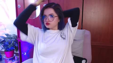 raventh_ online show from February 13, 1:07 pm