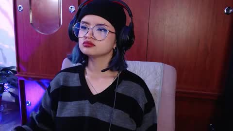 raventh_ online show from February 17, 9:39 am