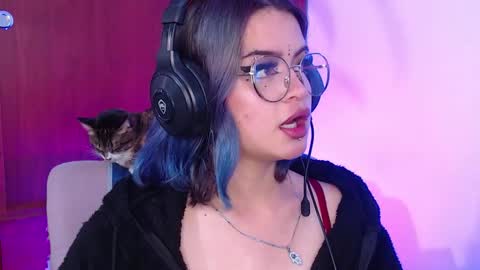 raventh_ online show from March 15, 11:38 am