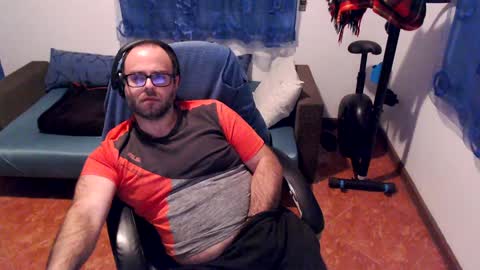 ravingr3d3 online show from January 27, 12:01 am