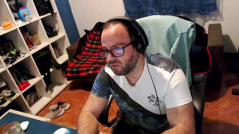 ravingr3d3 online show from January 30, 11:45 pm