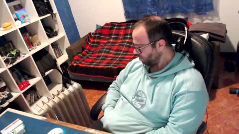 ravingr3d3 online show from February 1, 9:51 pm